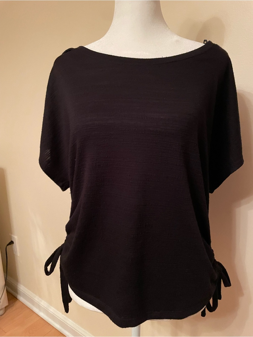 Women's Black Short-Sleeve Side-Tie Top - Sz L